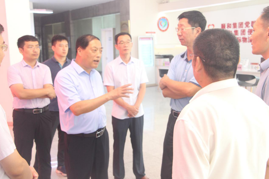 臨沂大學(xué)專家教授到山東順和國(guó)際物流有限公司開展臨沂市科技經(jīng)濟(jì)融合發(fā)展暨臨沂大學(xué)專家教授蘭山行活動(dòng)
